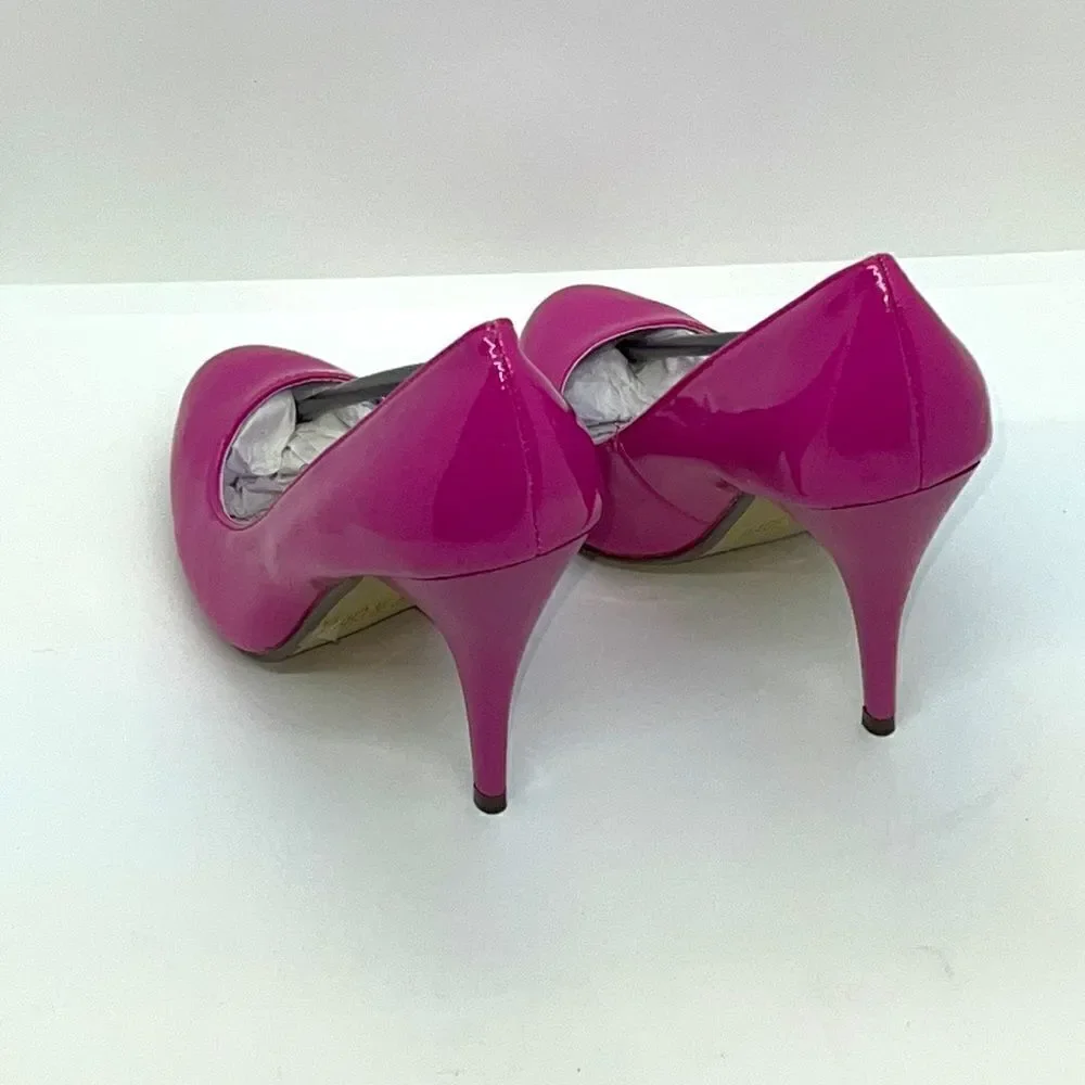 Sexy Round Toe Fushia High Heel Pumps. Size 8.